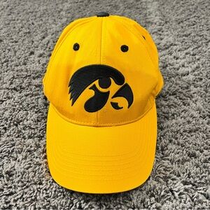 Iowa Hawkeyes Adjustable Strap Gold Hat One Size Cap Captivating HeadGear - EUC!